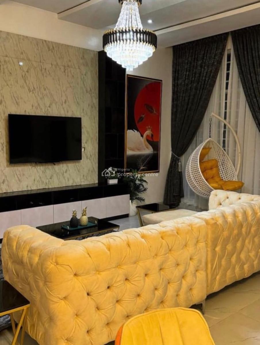 a Luxurious & Exquisite Masterbedroom, Royal Pine Estate, Orchid, Lekki Phase 2, Lekki, Lagos, Self Contain (single Rooms) Short Let