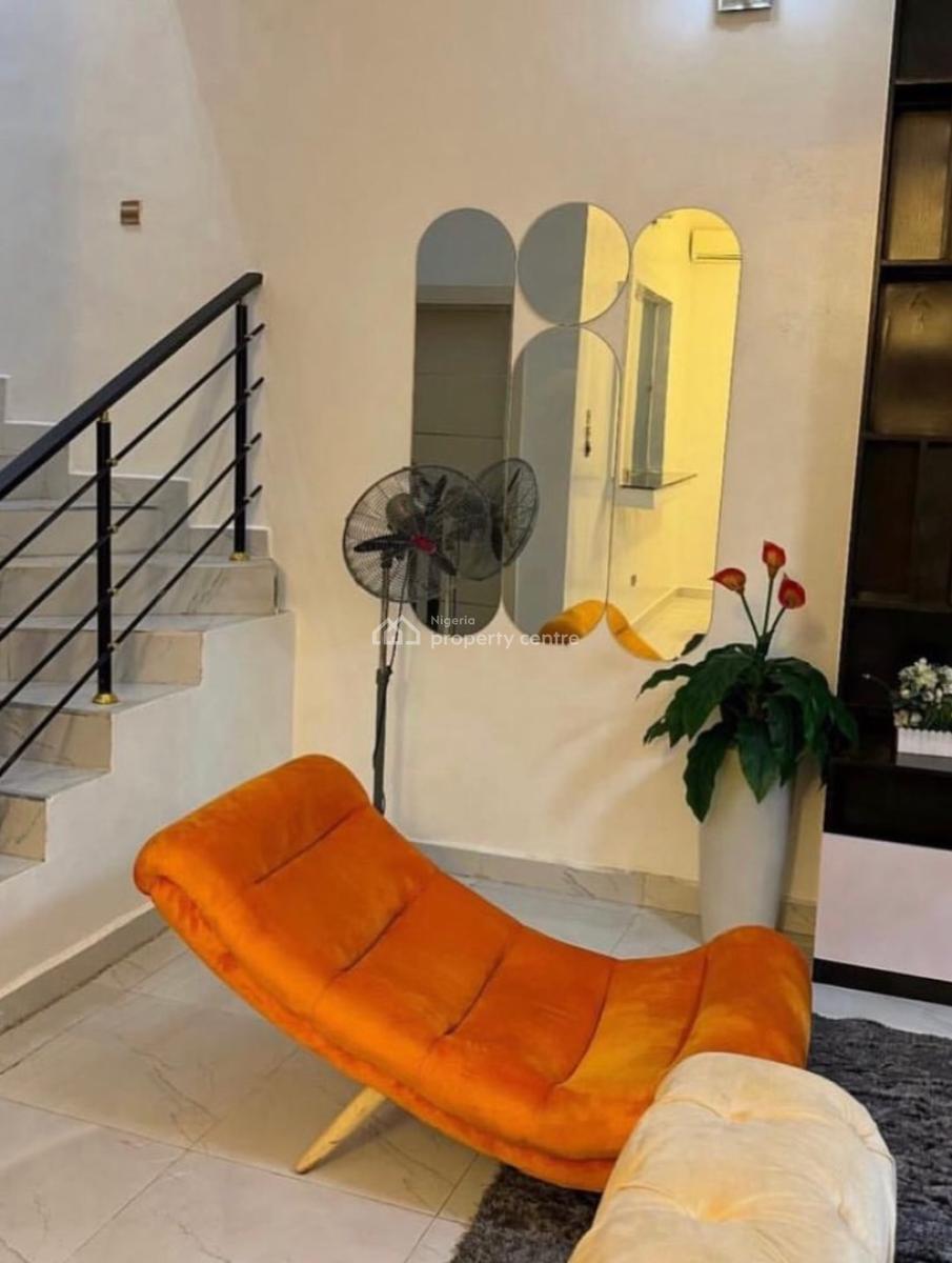a Luxurious & Exquisite Masterbedroom, Royal Pine Estate, Orchid, Lekki Phase 2, Lekki, Lagos, Self Contain (single Rooms) Short Let