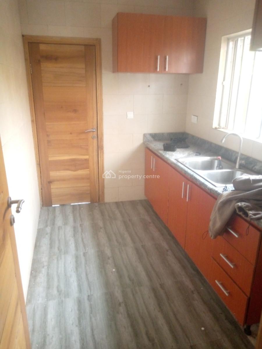 Very Sharp Room En-suit Room Shared Apartment, New Road, Awoyaya, Ibeju Lekki, Lagos, Flat / Apartment for Rent