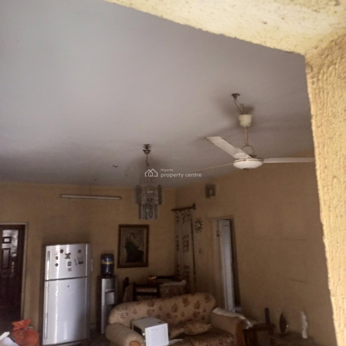 a Newly Vacated 3 Bedroom Flat in a Mini Estate Off Bode, Off Bode Thomas, Surulere, Lagos, Flat / Apartment for Rent