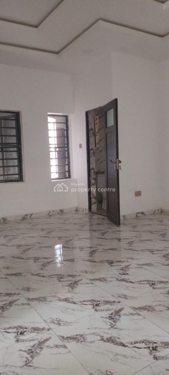 Now Available, Mobil Road Ilaje Ajah, Ilaje, Ajah, Lagos, Flat / Apartment for Rent