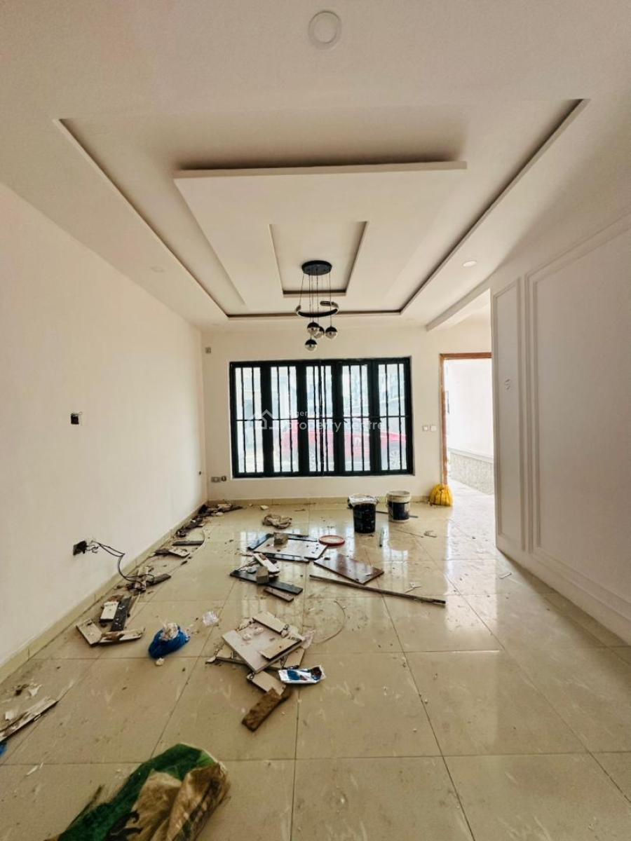 Spacious 2 Bedroom Maisonette with Swimming Pool &gym (, Ikate, Lekki, Lagos, Flat / Apartment for Rent