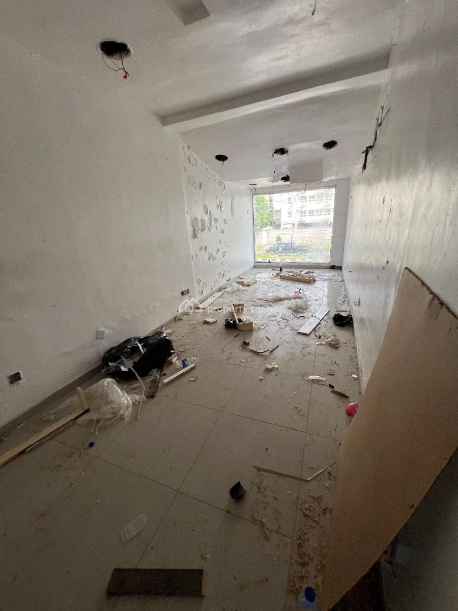 Shop Space Upstairs, Admiralty Way Lekki Phase 1 Legos State, Lekki Phase 1, Lekki, Lagos, Shop for Rent
