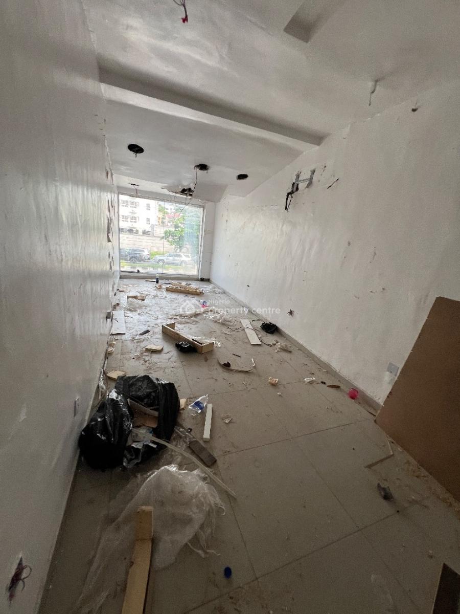 Shop Space Upstairs, Admiralty Way Lekki Phase 1 Legos State, Lekki Phase 1, Lekki, Lagos, Shop for Rent