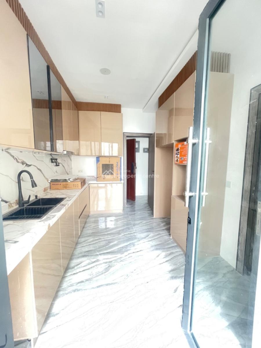 Luxury  2 Bedroom Flat, Osapa London, Lekki, Lagos, Block of Flats for Sale