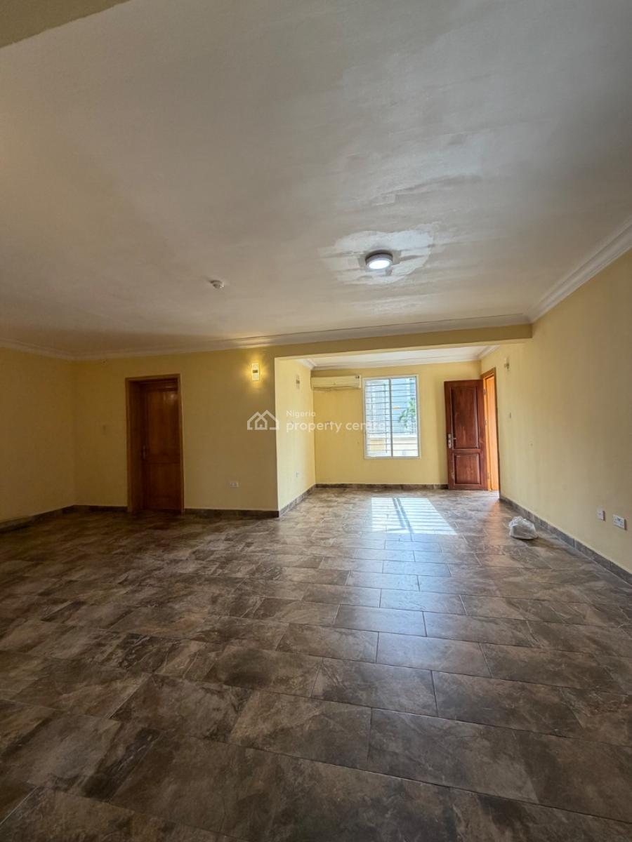Well Built 3 Bedroom Apartment with Bq, Gym and Swimming Pool, Lekki Phase 1, Lekki, Lagos, Flat / Apartment for Rent