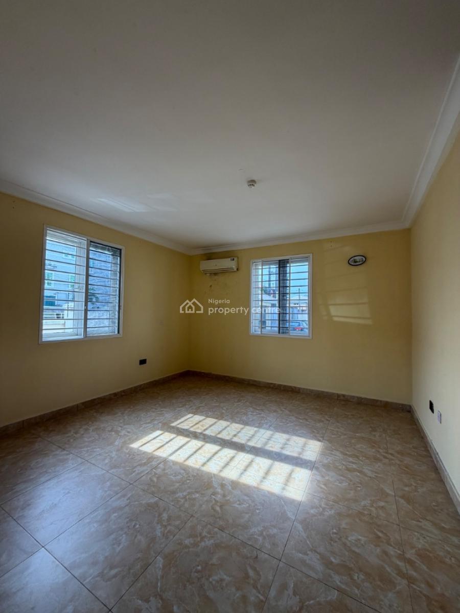 Well Built 3 Bedroom Apartment with Bq, Gym and Swimming Pool, Lekki Phase 1, Lekki, Lagos, Flat / Apartment for Rent