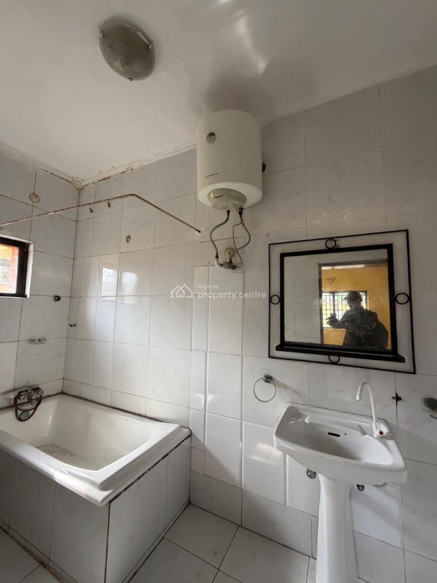 Tastefully Built 3 Bedroom Apartment, Lekki Phase 1, Lekki, Lagos, Flat / Apartment for Rent