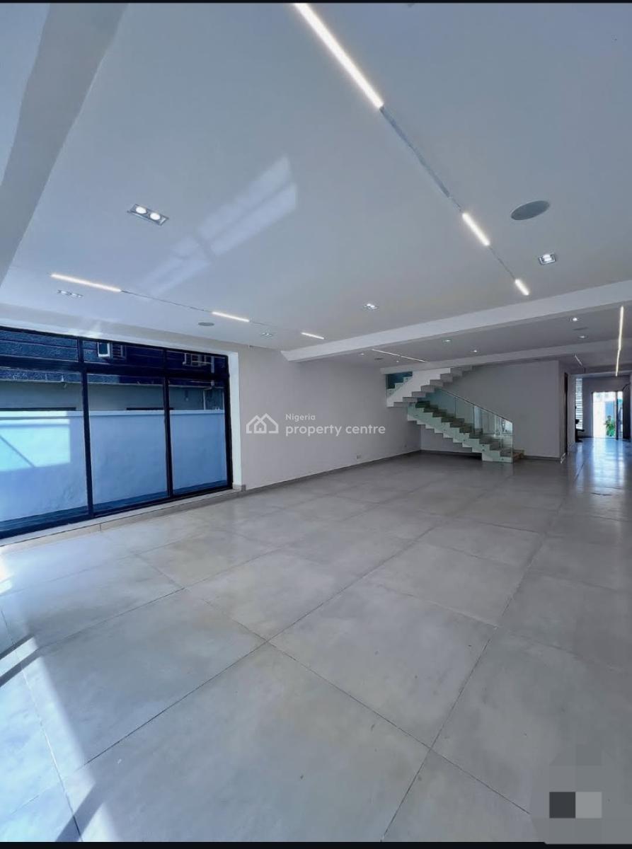 Massive 5 Bedroom Home with a Bq, Pool, Cinema, Lekki Phase 1, Lekki, Lagos, Detached Duplex for Sale