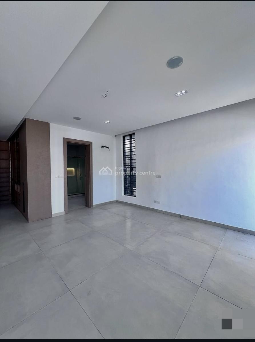 Massive 5 Bedroom Home with a Bq, Pool, Cinema, Lekki Phase 1, Lekki, Lagos, Detached Duplex for Sale
