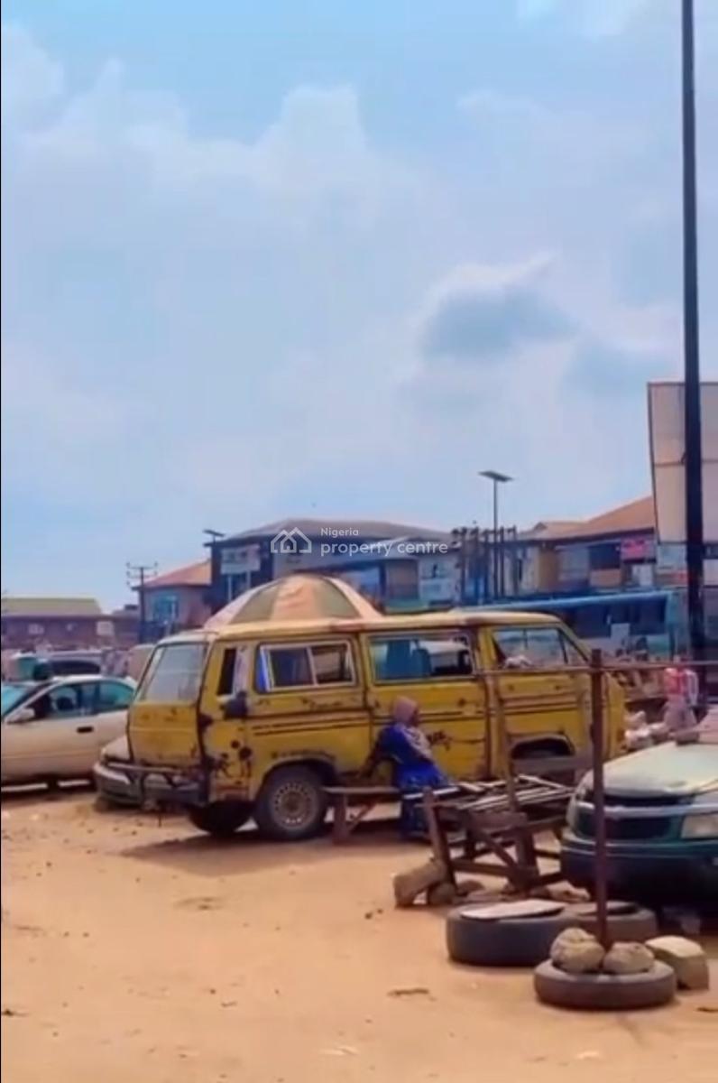 Commercial Land, Garage, Ikorodu, Lagos, Commercial Land for Sale