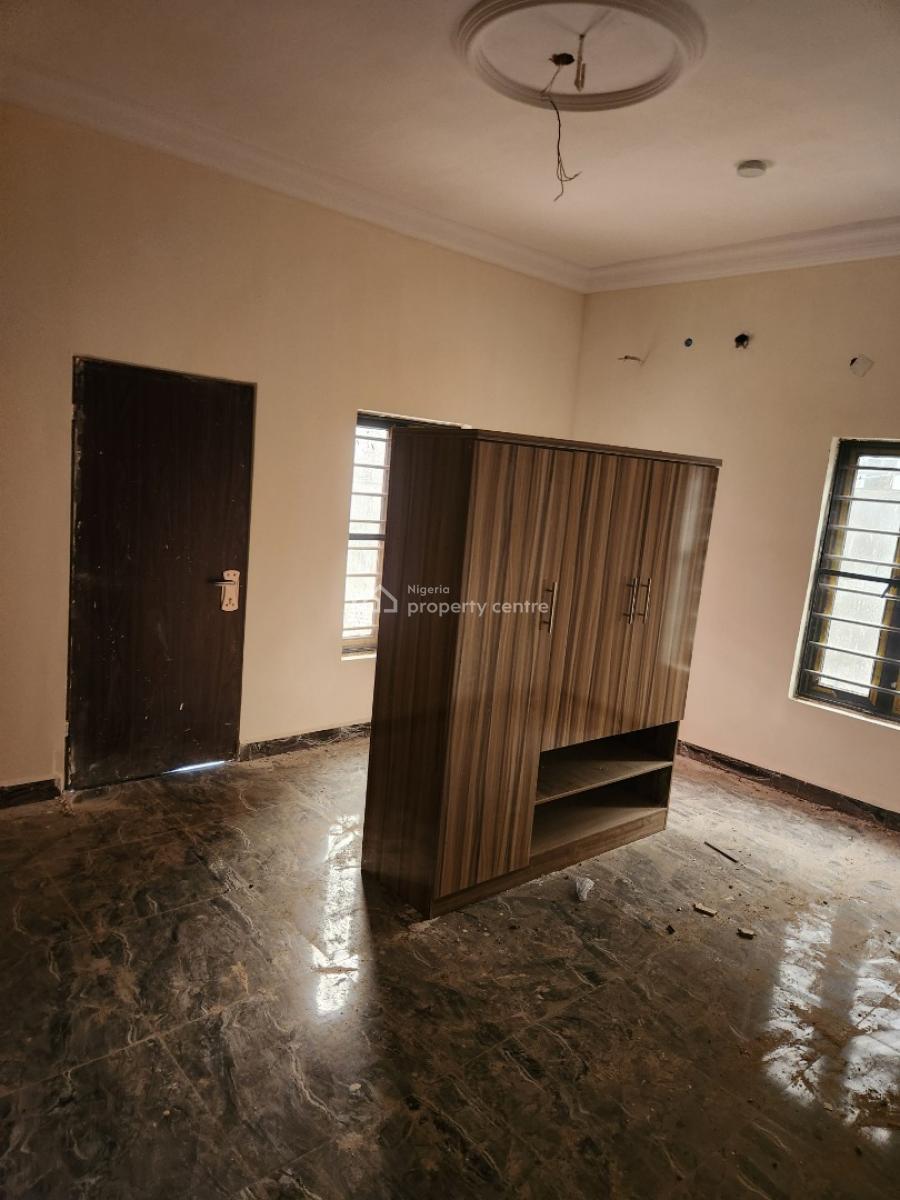 Spacious Renovated 2 Bedroom Flat, 1st&ground Floor,  Pay & Pack in, By Arab, Utako, Abuja, Flat / Apartment for Rent