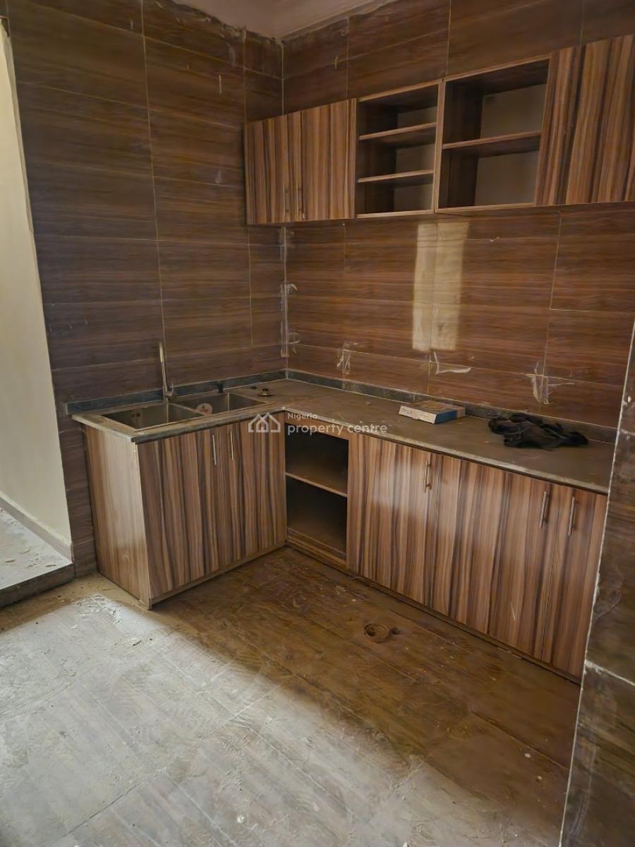 Spacious Renovated 2 Bedroom Flat, 1st&ground Floor,  Pay & Pack in, By Arab, Utako, Abuja, Flat / Apartment for Rent