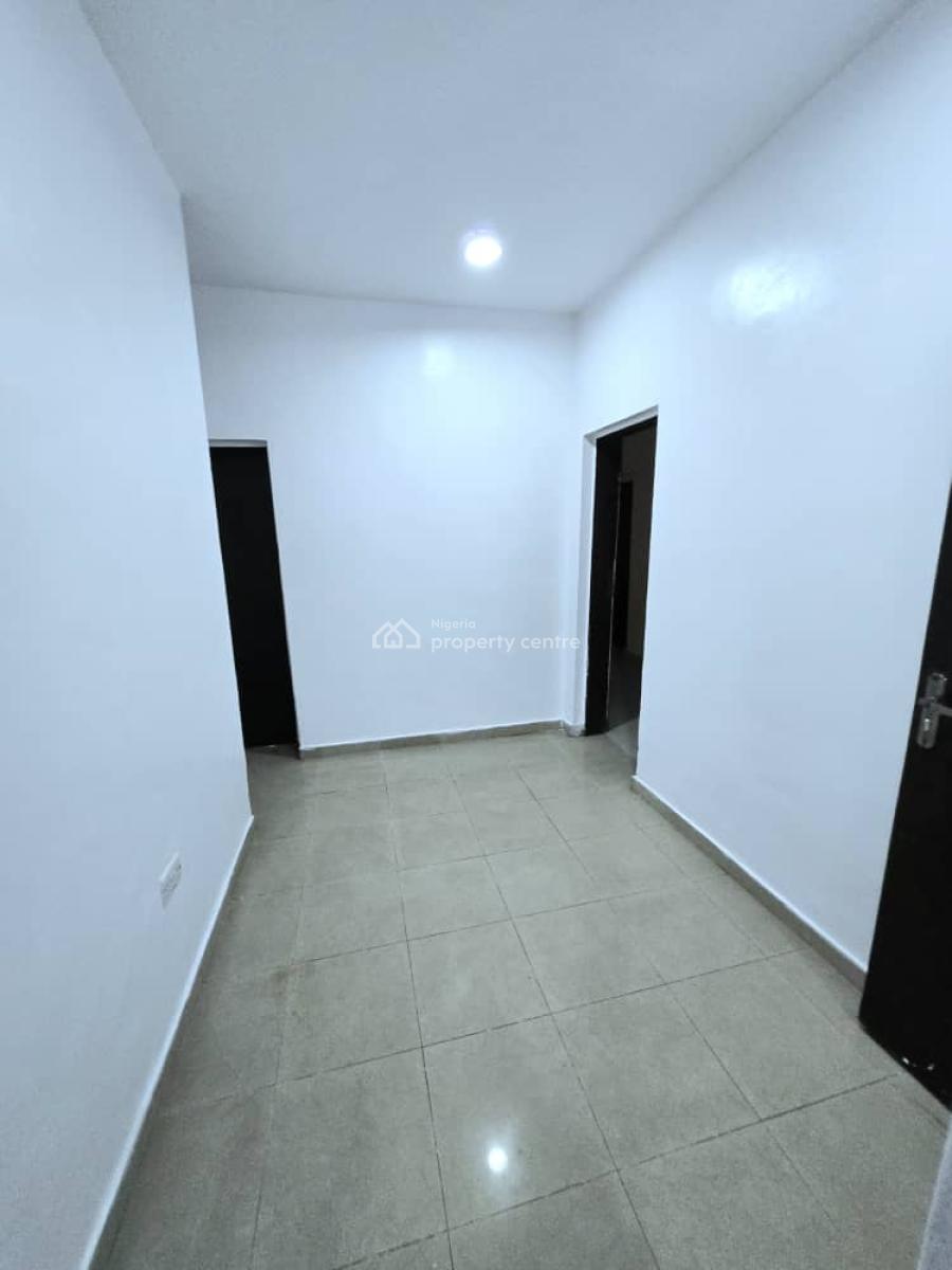 Self Service Commercial 4 Rooms Office Space, Ikate Elegushi, Lekki, Lagos, Office Space for Rent