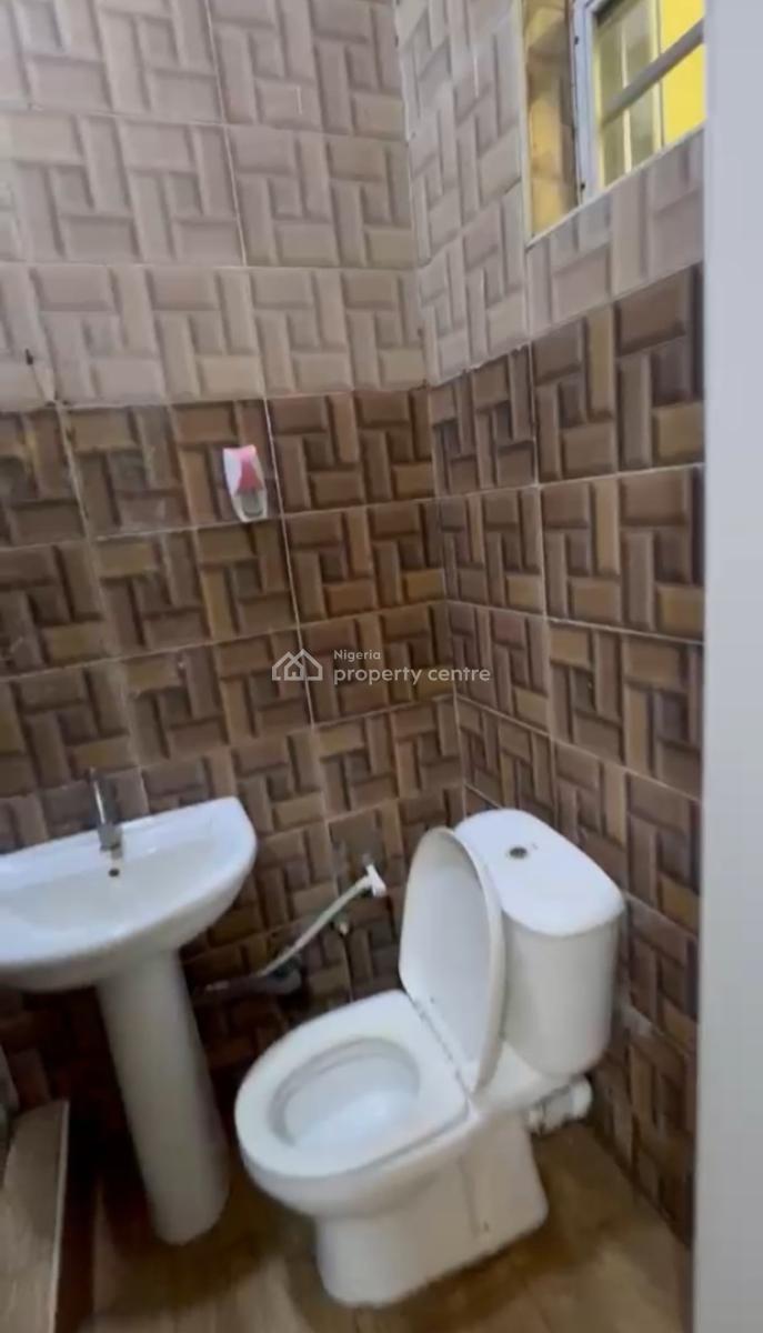 Spacious Guest Room Apartment, Ikota Villa Estate, Lekki, Lagos, Flat / Apartment for Rent