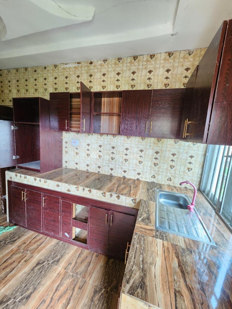 Brand New 2 Bedroom Flat Upstairs Ensuite, Imo Housing, World Bank, Owerri Municipal, Imo, Flat / Apartment for Rent