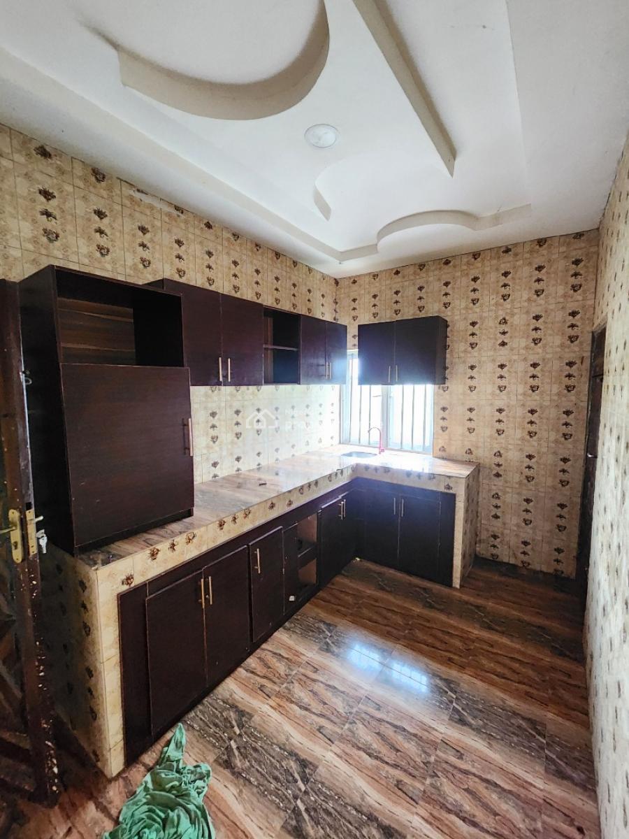 Brand New 2 Bedroom Flat Upstairs Ensuite, Imo Housing, World Bank, Owerri Municipal, Imo, Flat / Apartment for Rent
