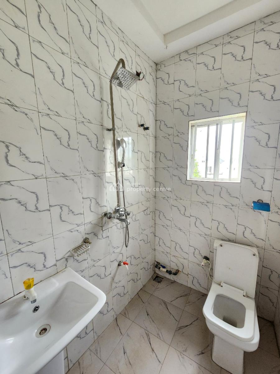 Brand New 2 Bedroom Flat Upstairs Ensuite, Imo Housing, World Bank, Owerri Municipal, Imo, Flat / Apartment for Rent