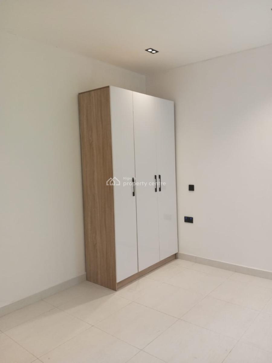 Luxury 2 Bedroom Apartment with Excellent Finishing, Lekki Phase 1, Lekki, Lagos, Flat / Apartment for Rent