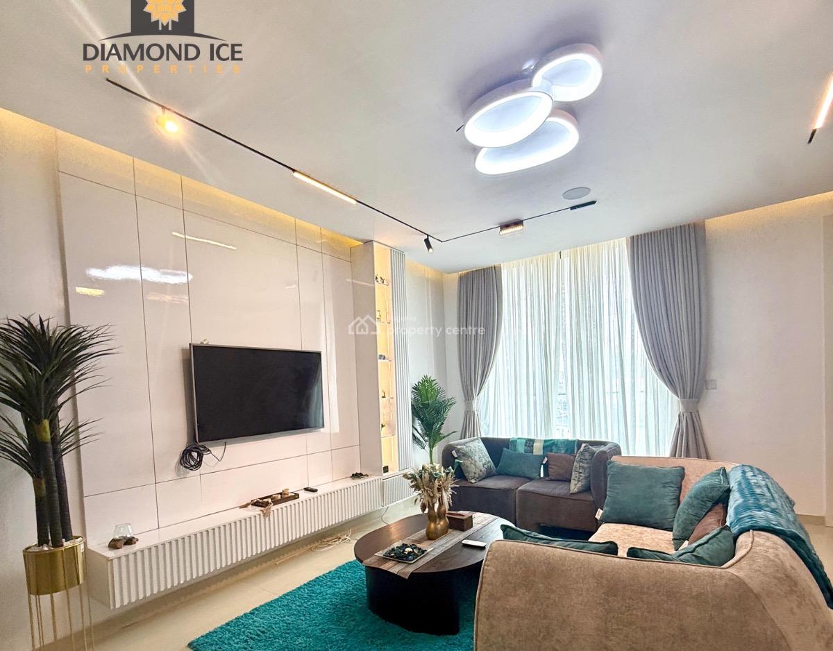 Two Bedrooms Spacious Apartments with Swimming Pool and Gym, Off Admiralty Way, Lekki Phase 1, Lekki, Lagos, Flat / Apartment for Sale