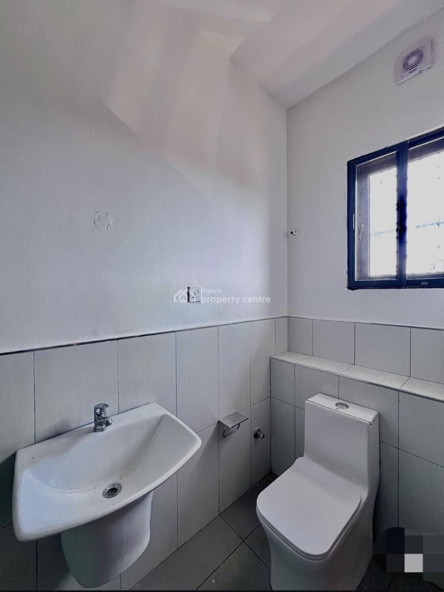 Fully Serviced 3 Bedroom Apartment with a Bq, Pool and Gym, Lekki Phase 1, Lekki, Lagos, Block of Flats for Sale