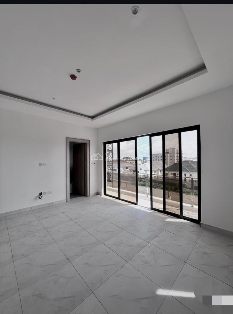 Fully Serviced 3 Bedroom Apartment with a Bq, Pool and Gym, Lekki Phase 1, Lekki, Lagos, Block of Flats for Sale