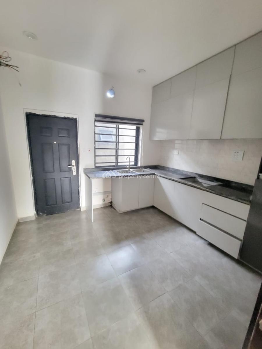 Spacious and Standard 2 Bedroom Flat, Extadoc Estate, Badore, Ajah, Lagos, Flat / Apartment for Rent