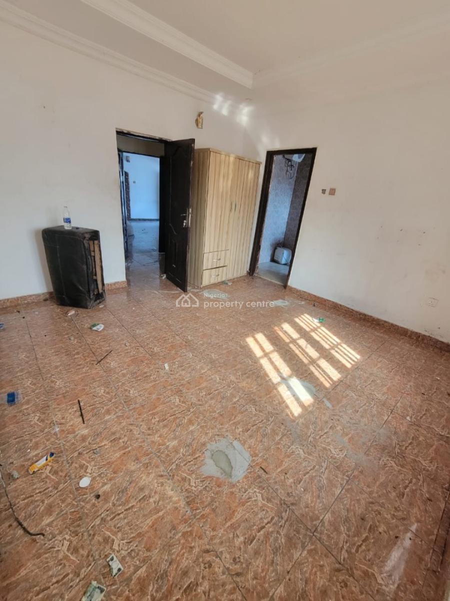 Spacious and Standard 3 Bedroom Flat, W.w Estate, Badore, Ajah, Lagos, Flat / Apartment for Rent