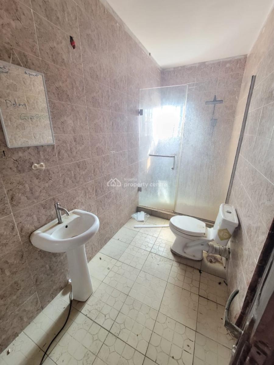 Spacious and Standard 3 Bedroom Flat, W.w Estate, Badore, Ajah, Lagos, Flat / Apartment for Rent