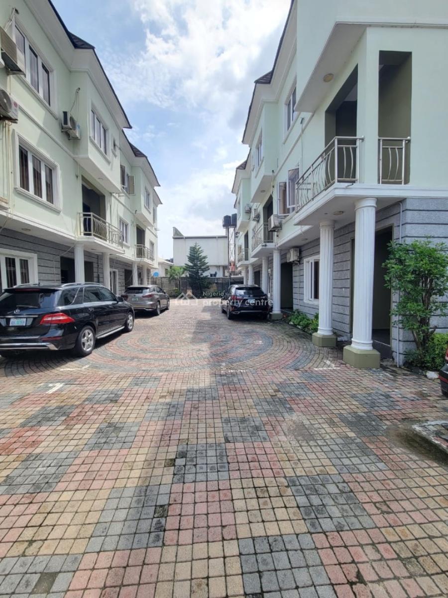 Beautiful and Spacious 3 Bedroom Duplex, Osapa London, Osapa, Lekki, Lagos, Flat / Apartment for Rent
