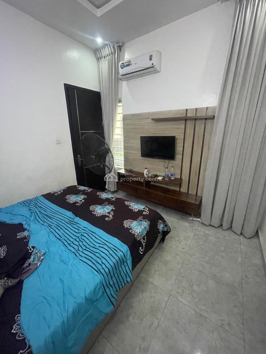 Spacious Fully Furnished One Apartment 24hours Light, Buena Vista Estate After Orchid Round About, Lekki, Lagos, Flat / Apartment for Rent