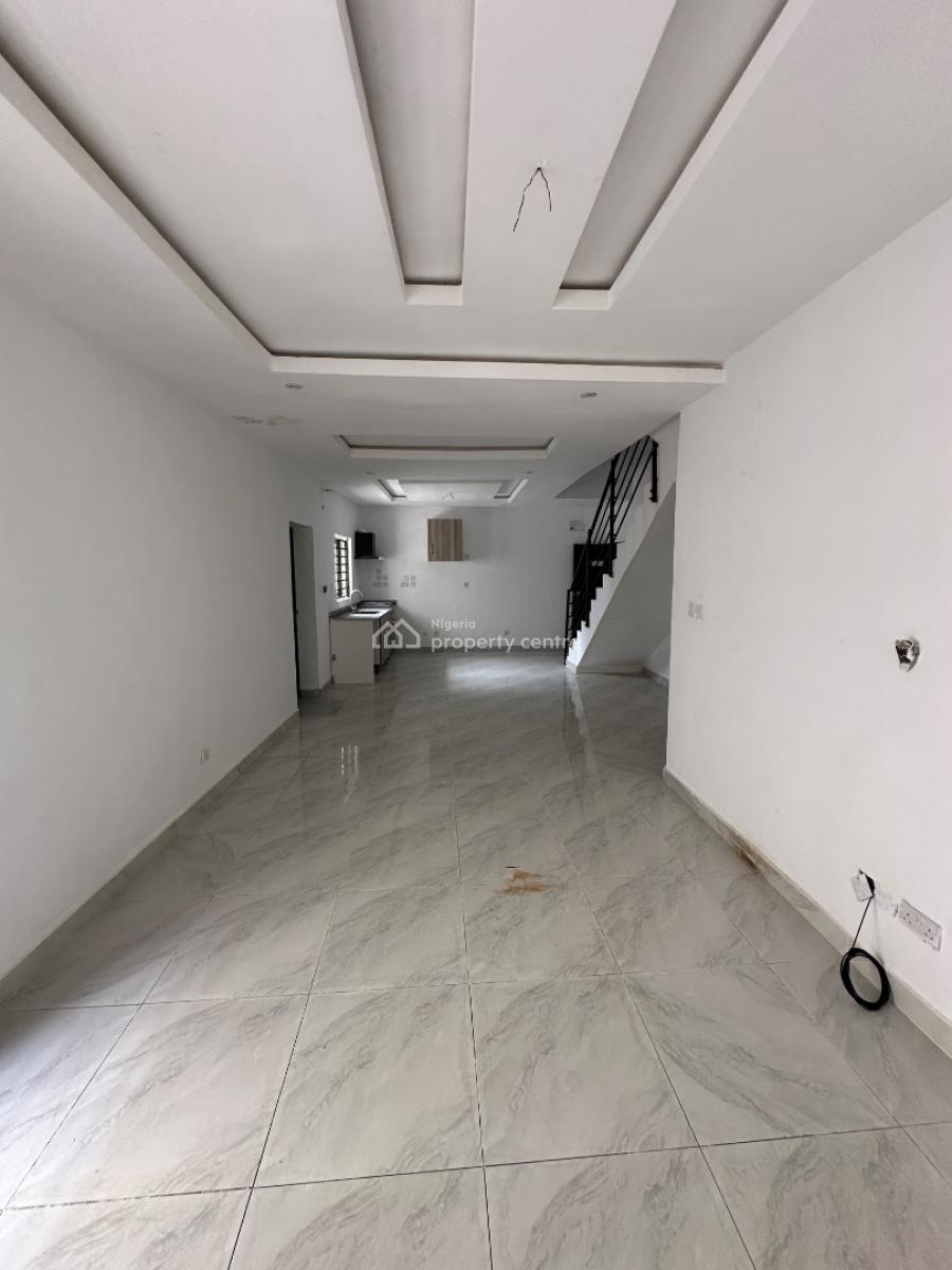 Standard 2bed Maisonette Available in Ikate Lekki, Ikate, Lekki, Lagos, Flat / Apartment for Rent