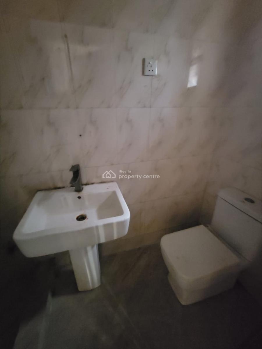 Standard and Spacious, Osapa London, Lekki, Lagos, Flat / Apartment for Rent