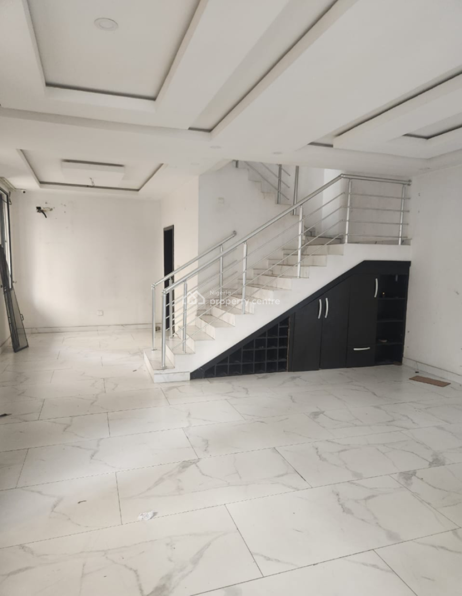 Very Clean 5 Bedroom Semi-detached Duplex in an Estate, Osapa, Lekki, Lagos, Semi-detached Duplex for Rent