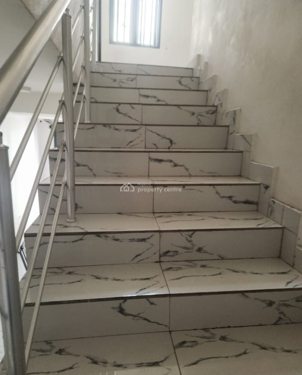 Very Clean 5 Bedroom Semi-detached Duplex in an Estate, Osapa, Lekki, Lagos, Semi-detached Duplex for Rent