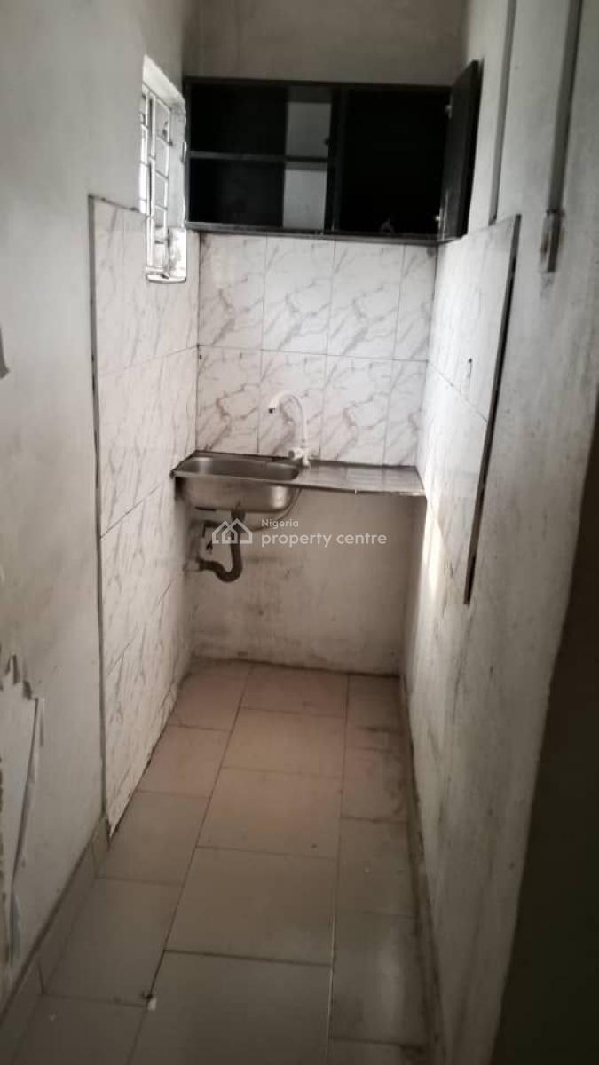 Mini Flat, Ojukutu Off Bello Way, Surulere, Lagos, Mini Flat (room and Parlour) for Sale
