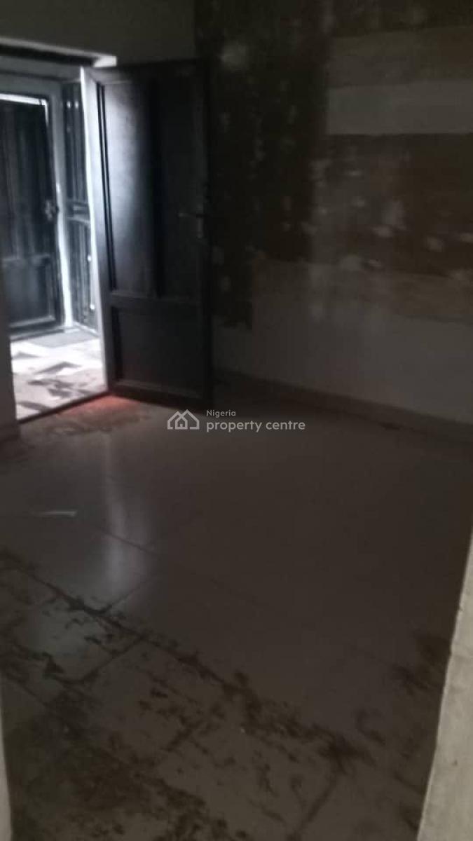 Mini Flat, Ojukutu Off Bello Way, Surulere, Lagos, Mini Flat (room and Parlour) for Sale