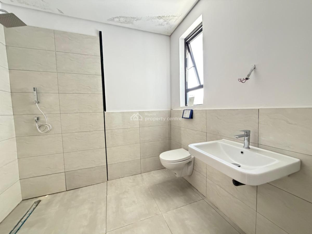 Contemporary  4 Bedroom Terrace with 2 Rooms B.q, Victoria Island (vi), Lagos, Terraced Duplex for Rent