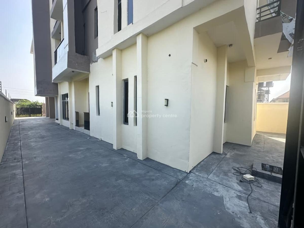 2-bedroom Apartment, Mobile Road, Ajah, Lagos, Flat / Apartment for Sale
