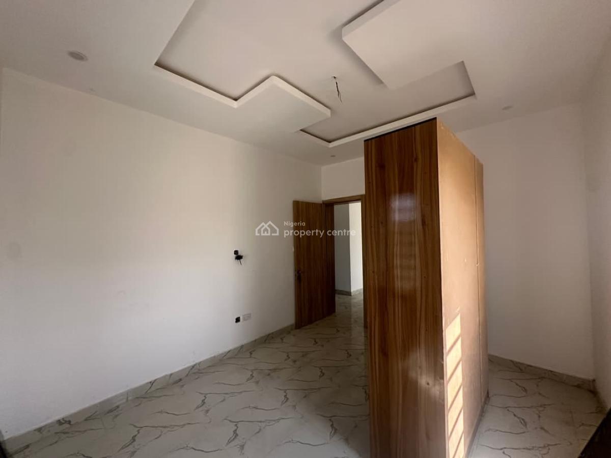 2-bedroom Apartment, Mobile Road, Ajah, Lagos, Flat / Apartment for Sale