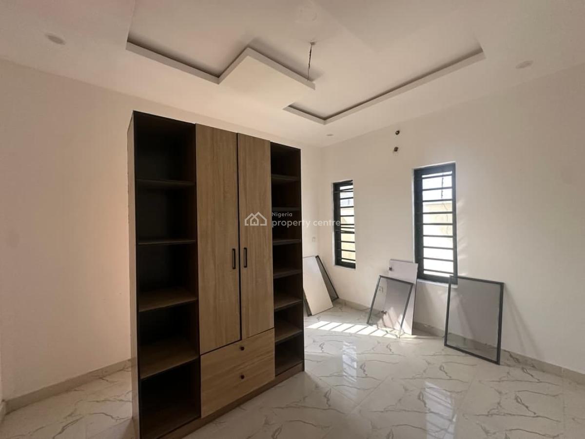2-bedroom Apartment, Mobile Road, Ajah, Lagos, Flat / Apartment for Sale