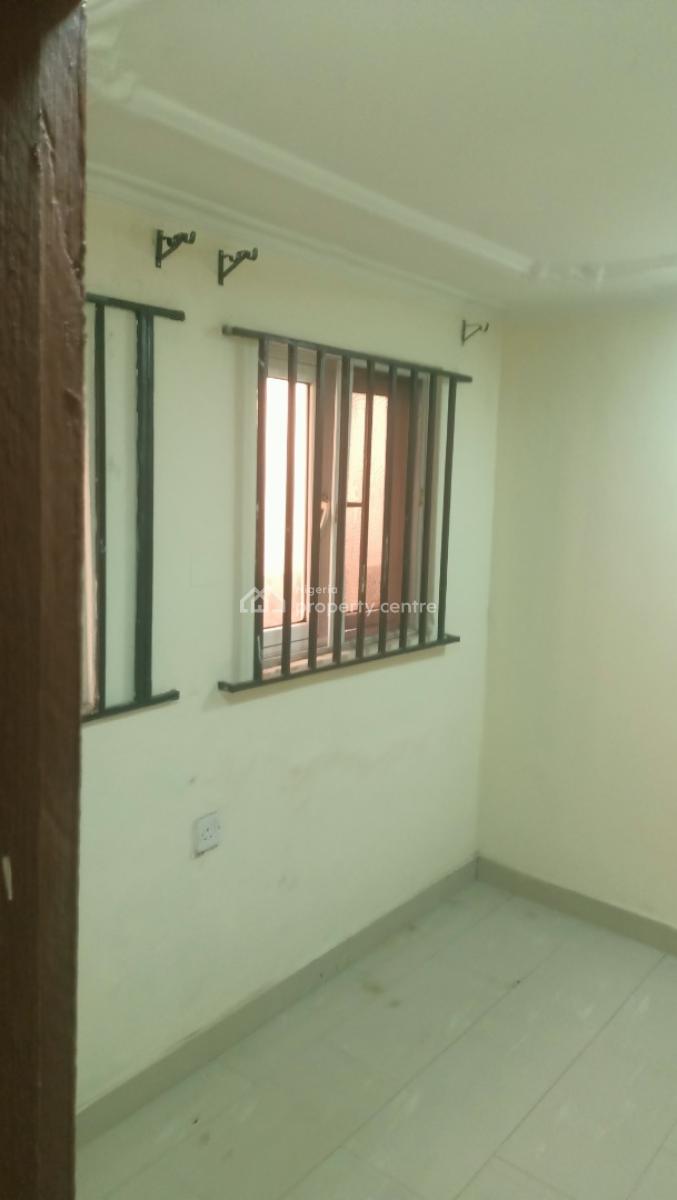 Mini Flat, Cmd Road, Gra Phase 2, Magodo, Lagos, Mini Flat (room and Parlour) for Rent