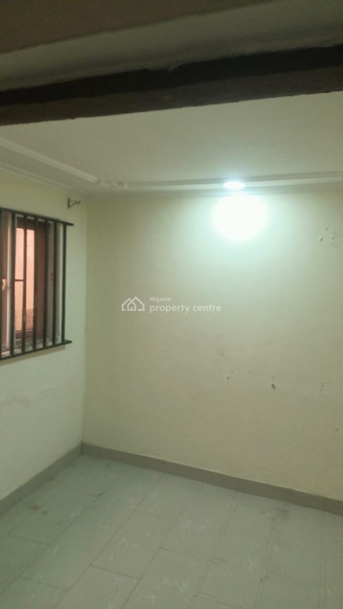 Mini Flat, Cmd Road, Gra Phase 2, Magodo, Lagos, Mini Flat (room and Parlour) for Rent