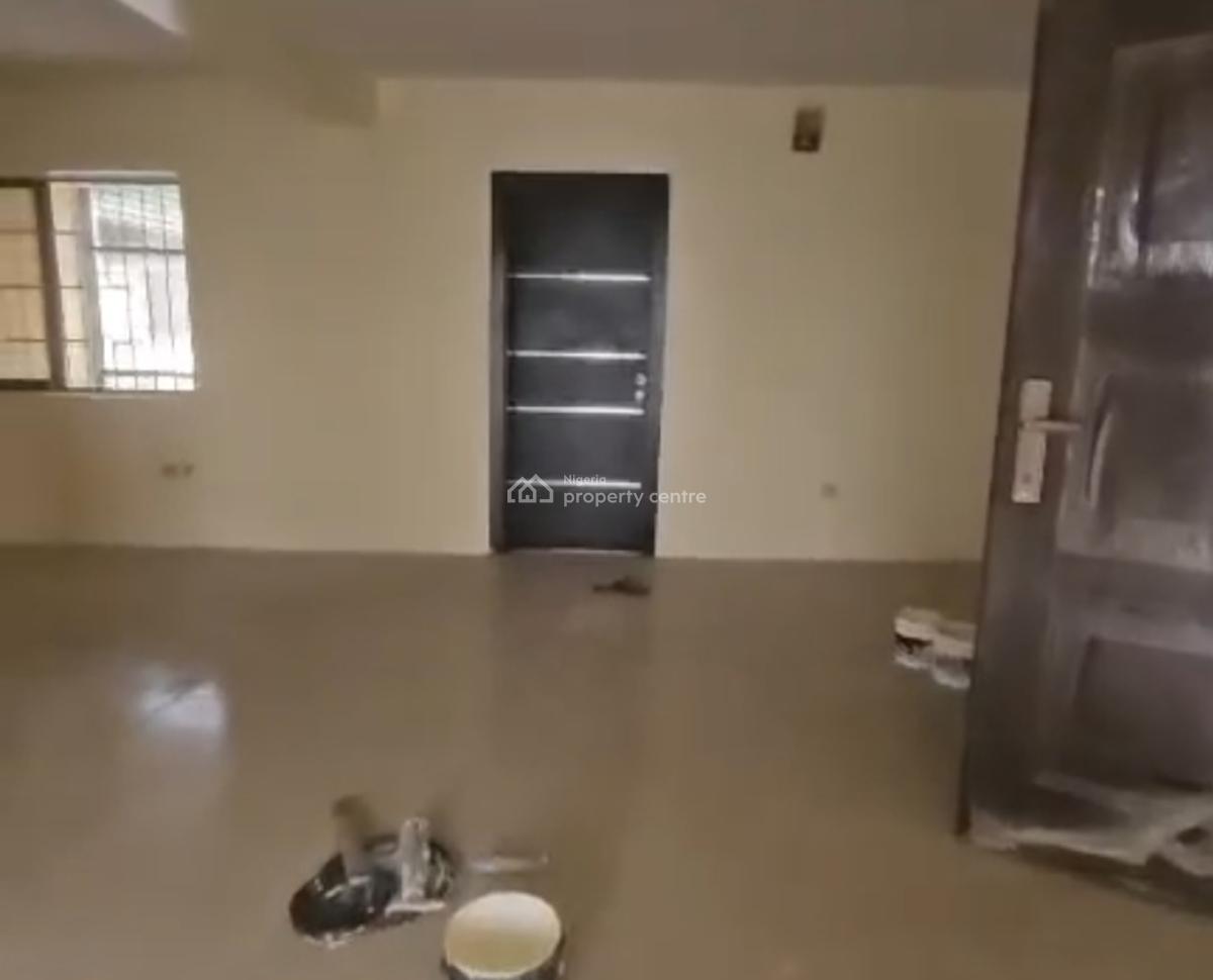 Spacious 3 Bedroom Flat on Second Floor, Sabo, Yaba, Lagos, Flat / Apartment for Rent