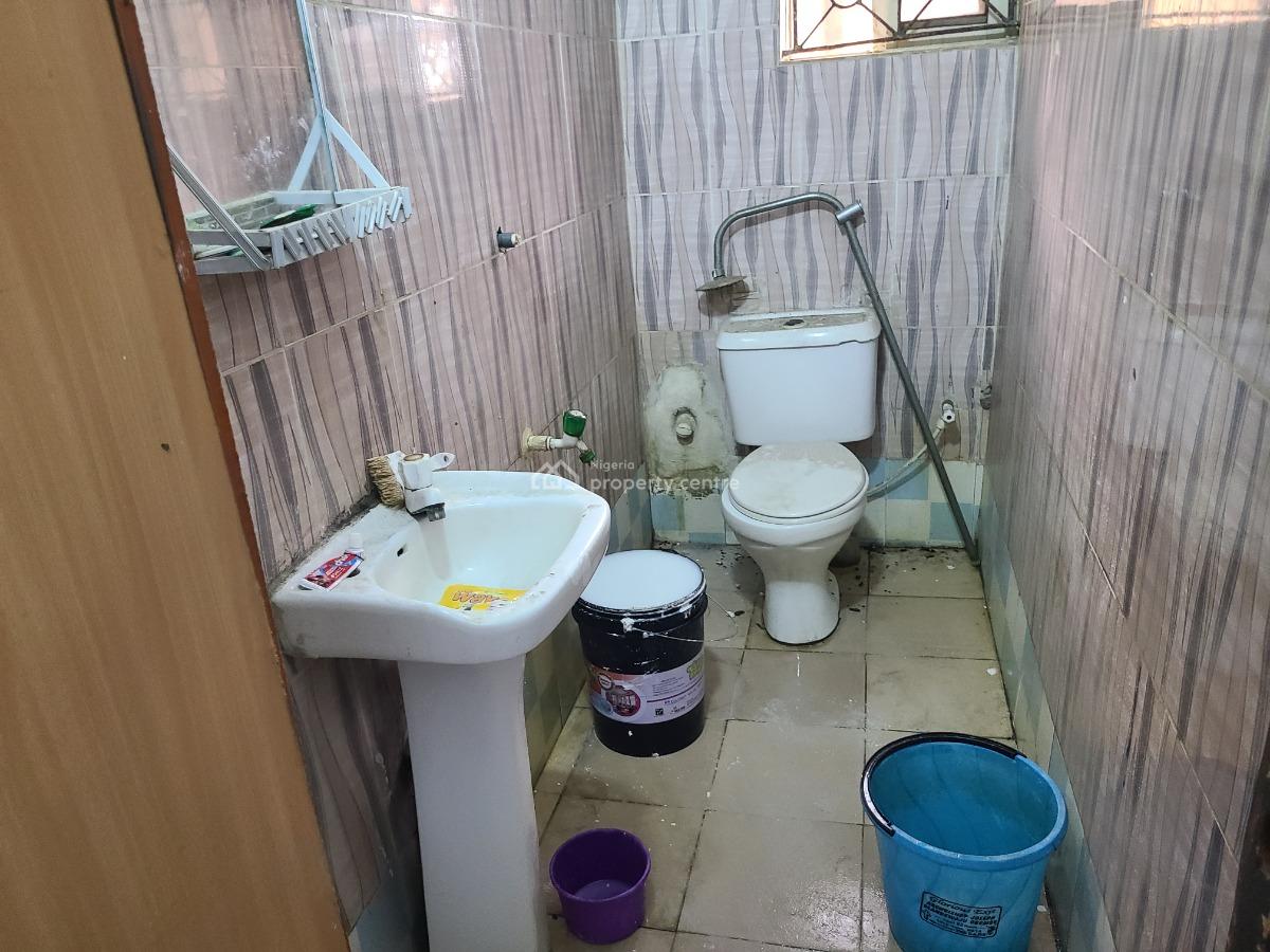 Unique Ground Floor 3 Bedroom Flat with Pop Ceiling, Sabo, Yaba, Lagos, Flat / Apartment for Rent