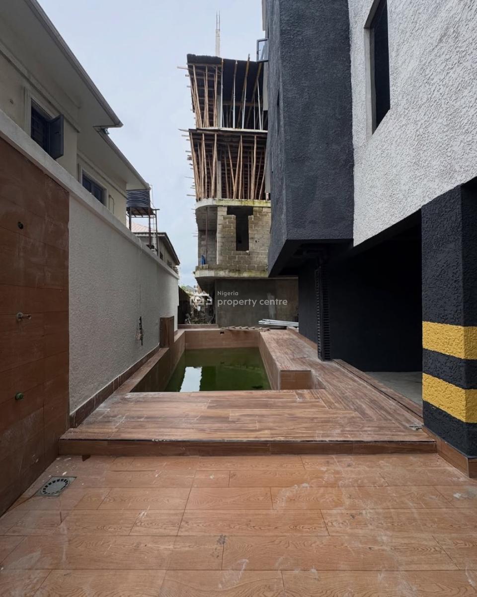 Lovely 1 Bedroom Apartment with Swimming Pool and Bq, Ikate, Lekki, Lagos, Block of Flats for Sale