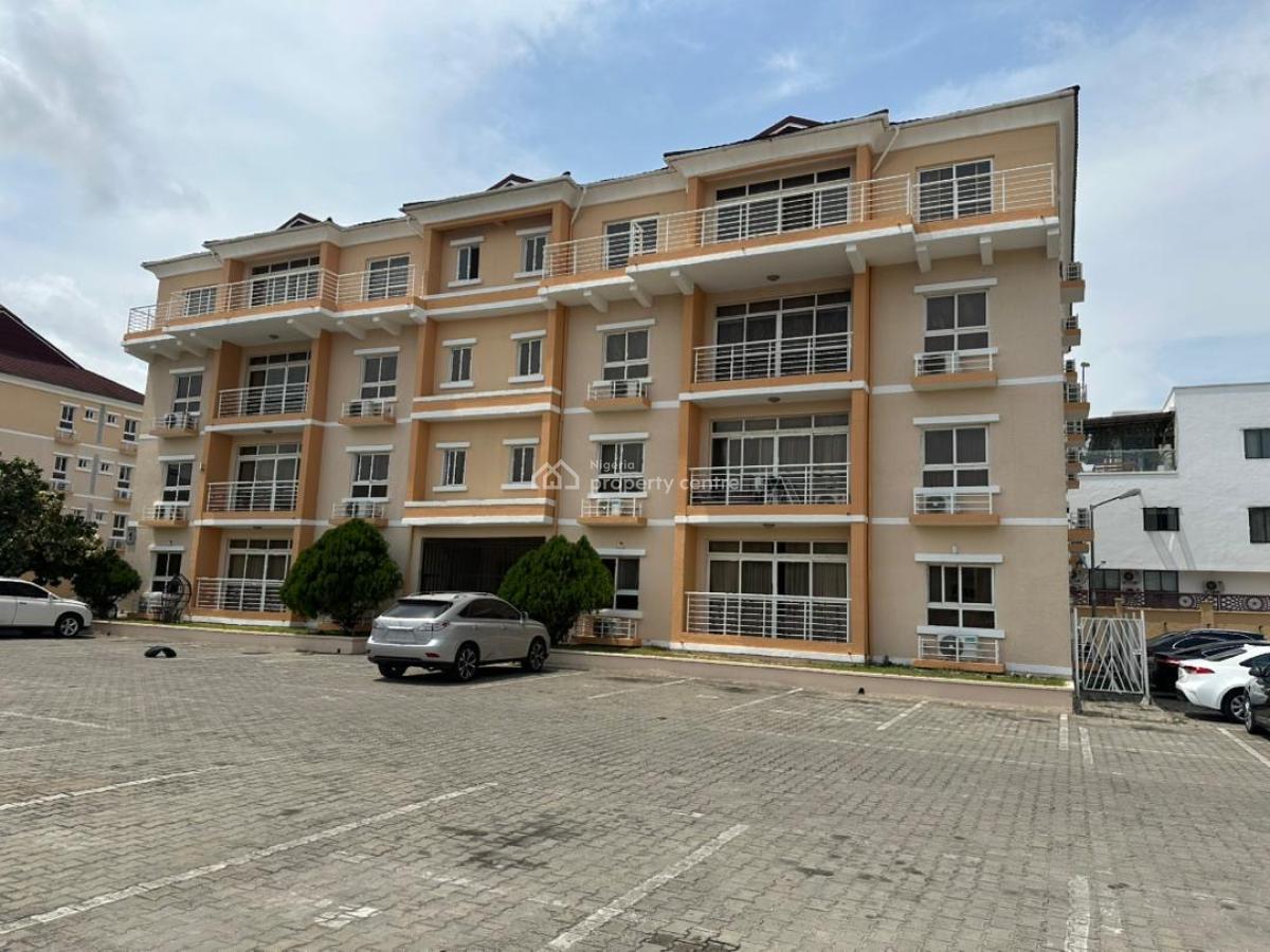 a Well Maintained Spacious 3bedroom Apartment, Cardogan Estate, Osapa, Lekki, Lagos, Flat / Apartment for Rent