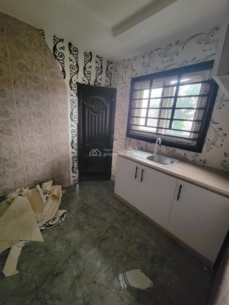 Standard and Spacious 2-bedroom Apartment (upstairs), Osapa London, Lekki, Lagos, Flat / Apartment for Rent