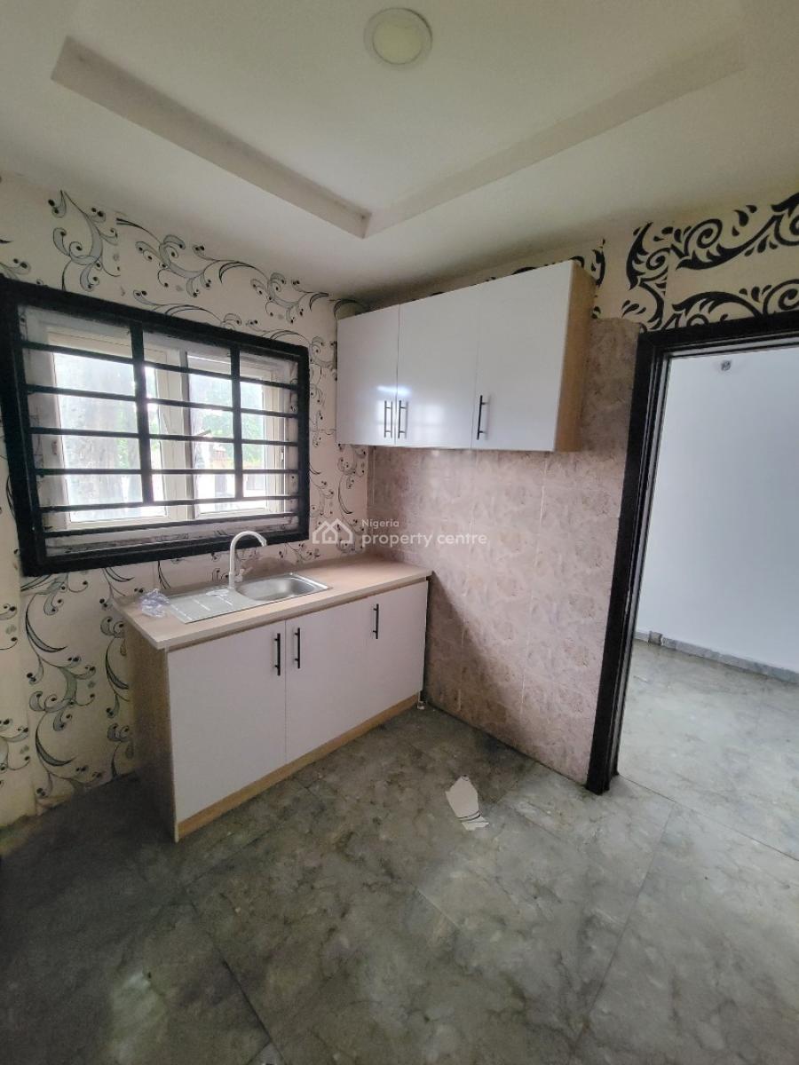Standard and Spacious 2-bedroom Apartment (upstairs), Osapa London, Lekki, Lagos, Flat / Apartment for Rent