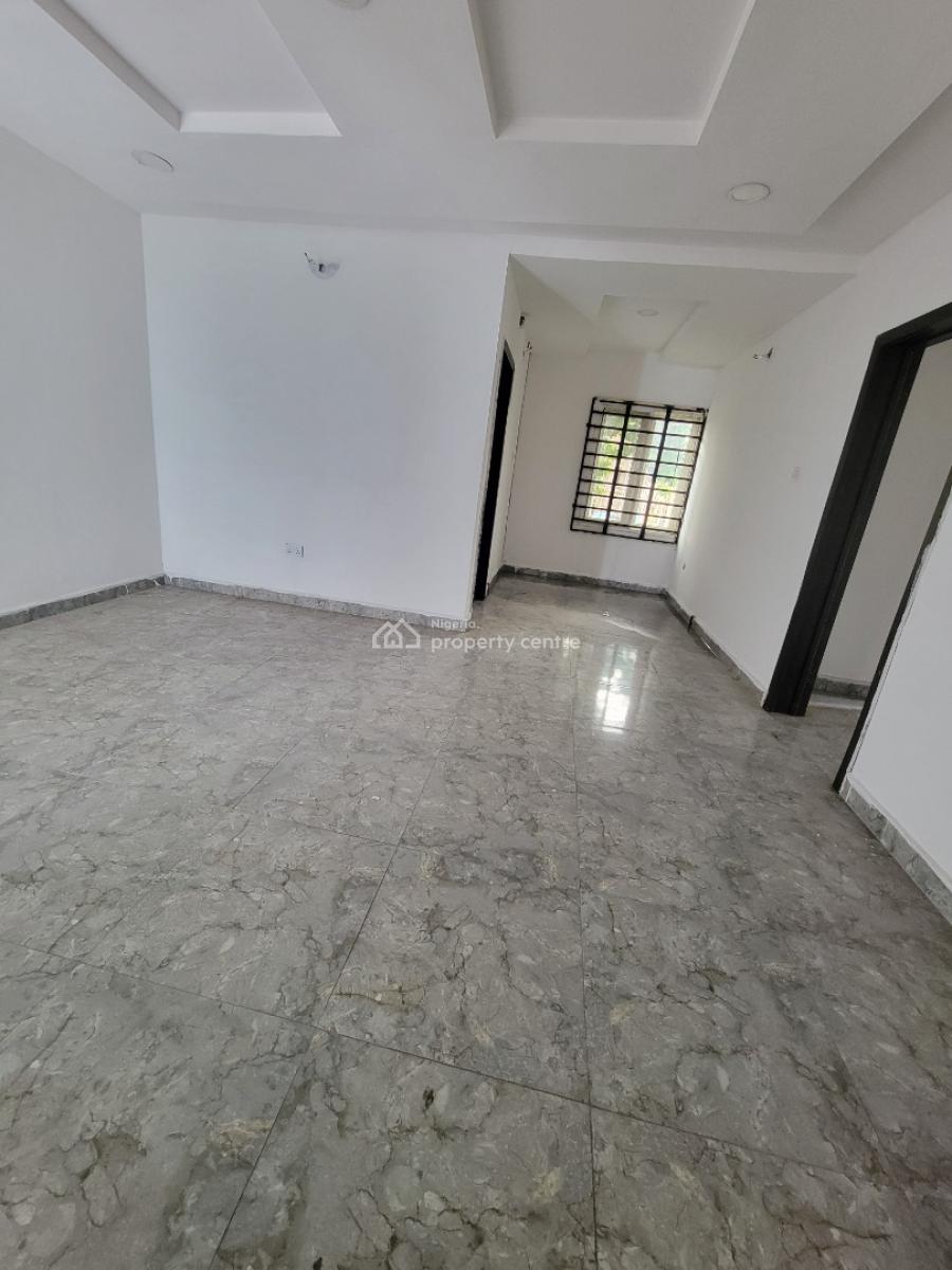 Standard and Spacious 2-bedroom Apartment (upstairs), Osapa London, Lekki, Lagos, Flat / Apartment for Rent